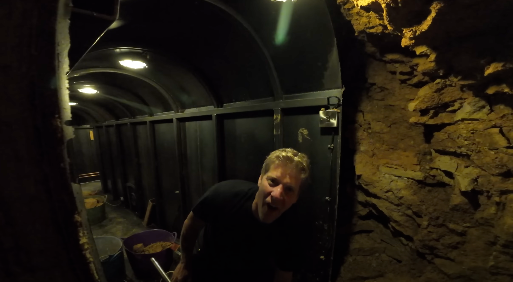 Tunnel Girl