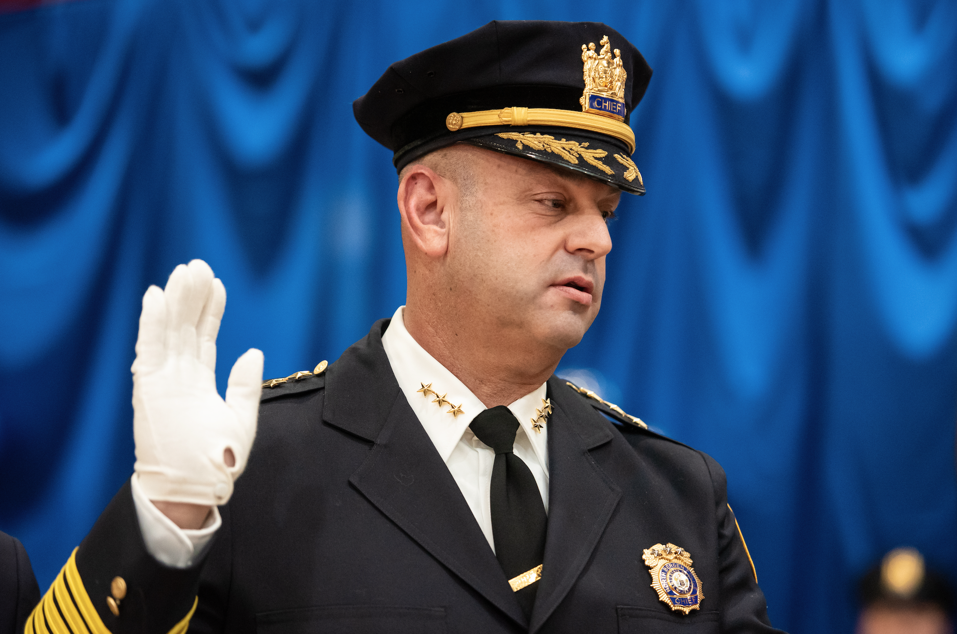 Robert Farley being sworn in